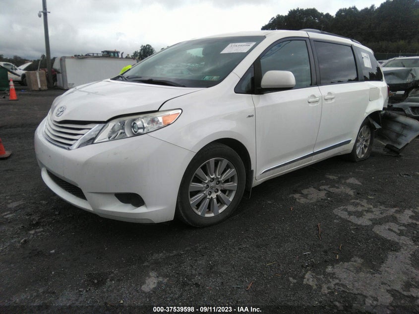 VIN 5TDJZ3DC6HS150820 2017 TOYOTA SIENNA LE