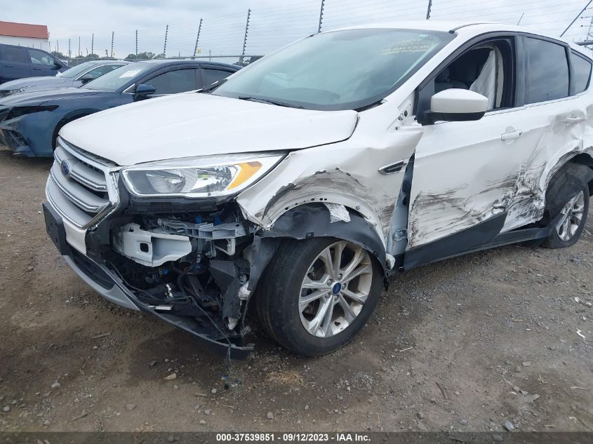 2019 FORD ESCAPE SE - 1FMCU9GD9KUA85278