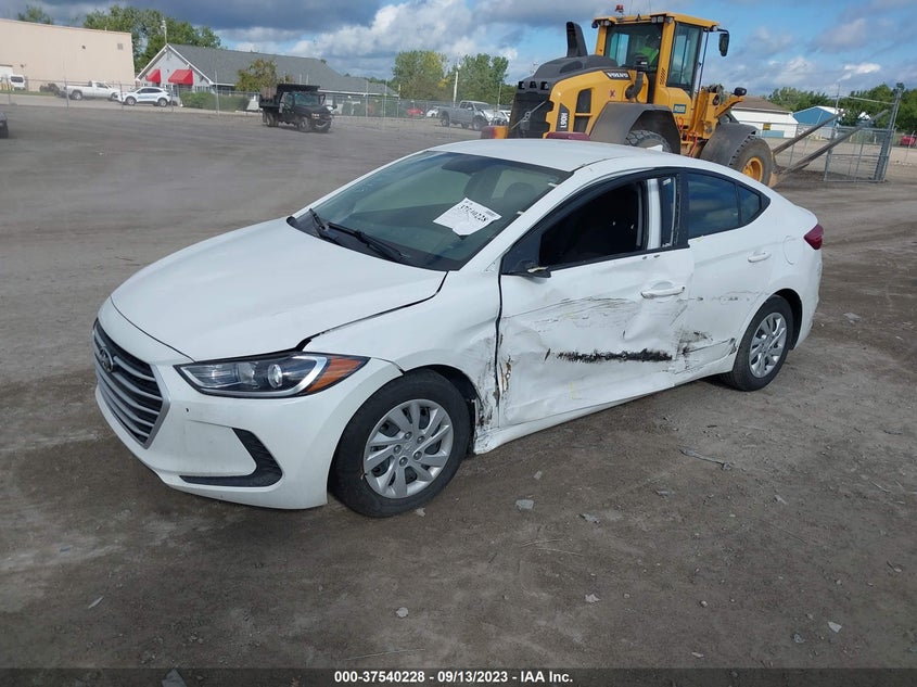 VIN 5NPD74LF4JH396457 2018 HYUNDAI ELANTRA SE