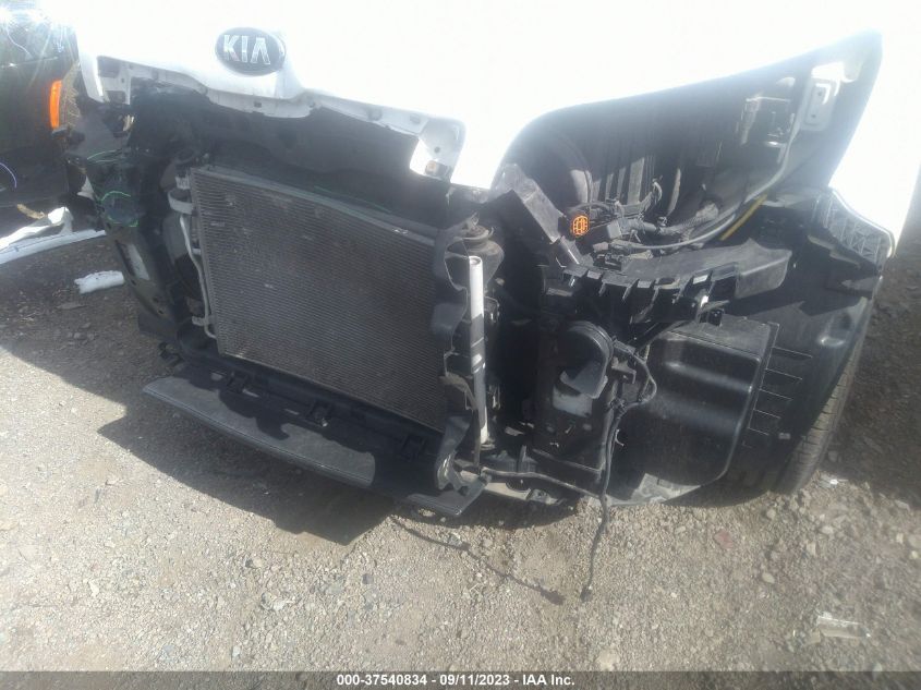 2014 KIA SOUL BASE - KNDJN2A26E7747134