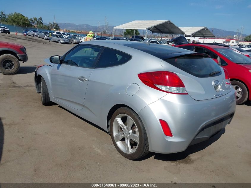 2015 HYUNDAI VELOSTER - KMHTC6AD0FU229526