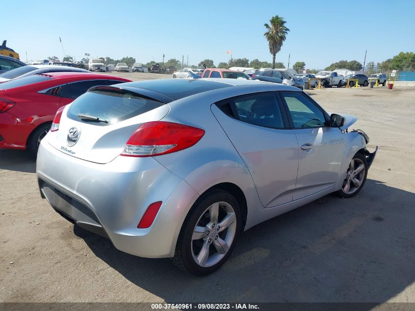 2015 HYUNDAI VELOSTER - KMHTC6AD0FU229526