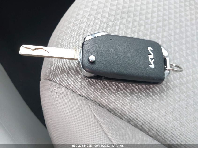 2022 KIA SOUL LX - KNDJ23AU7N7178892