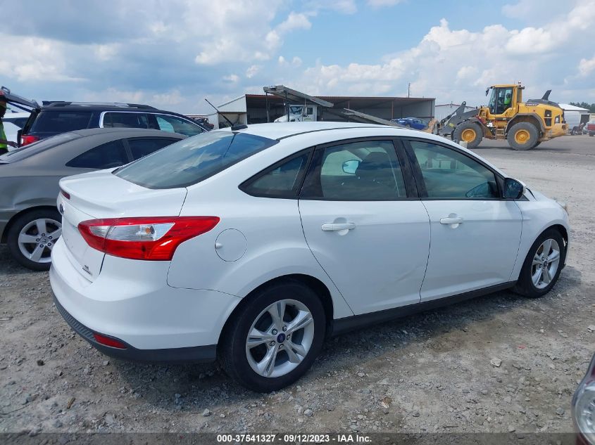 2014 FORD FOCUS SE - 1FADP3F27EL439540