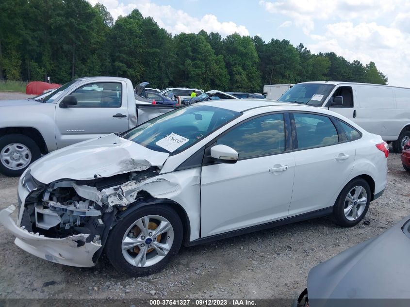 2014 FORD FOCUS SE - 1FADP3F27EL439540