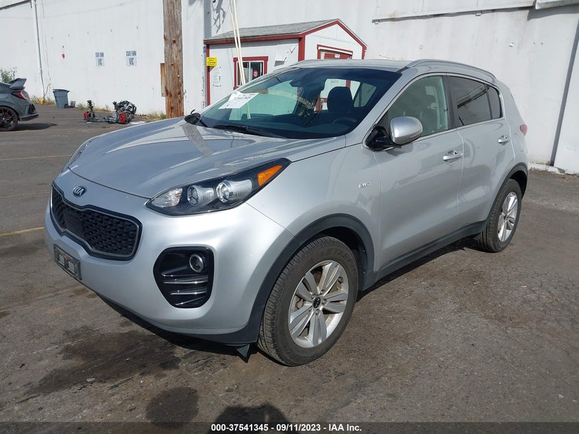 VIN KNDPMCACXJ7438174 2018 KIA SPORTAGE LX