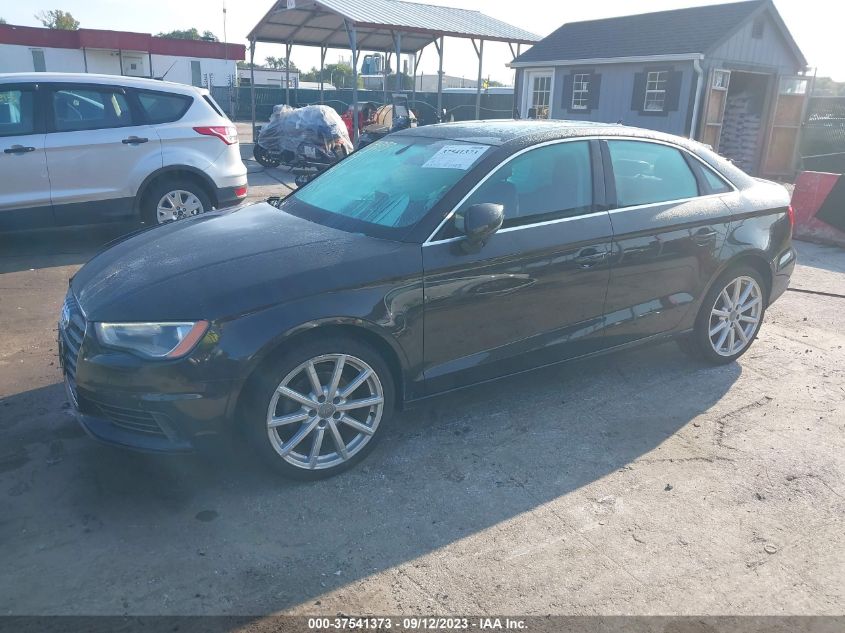 VIN WAUAJGFF4F1075841 2015 AUDI A3 no.2