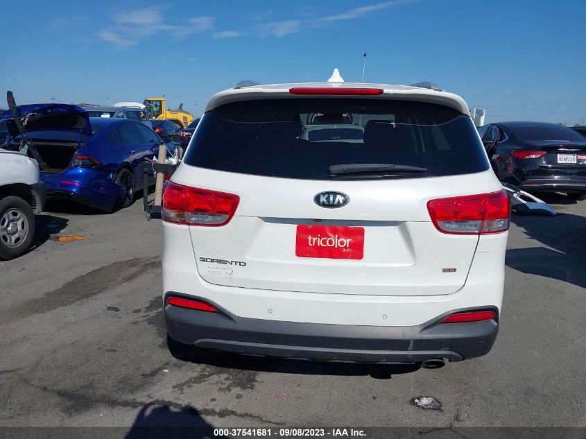 2016 KIA SORENTO LX - 5XYPG4A36GG118701