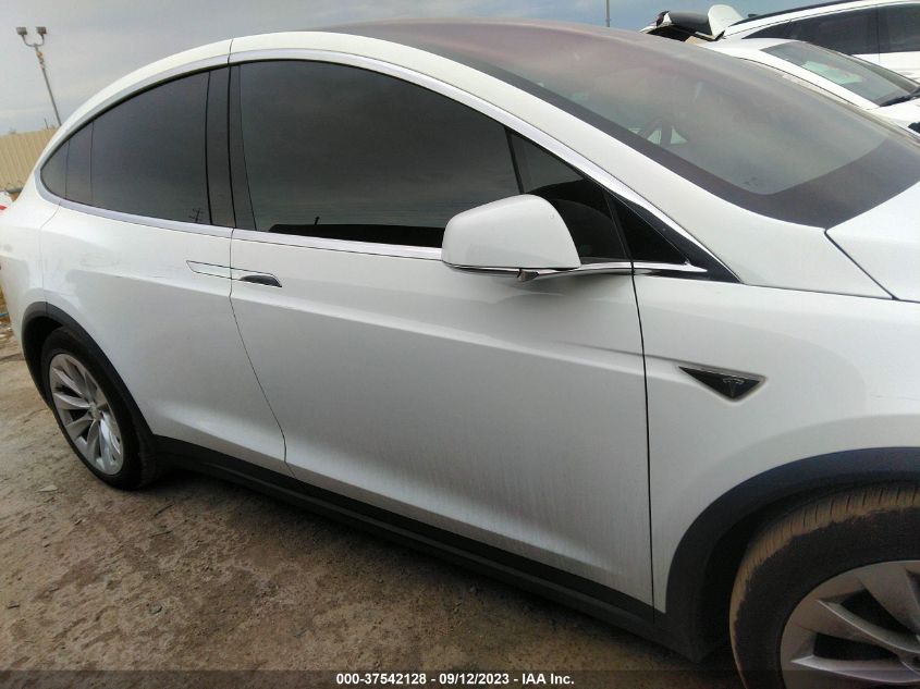 2016 TESLA MODEL X 70D/90D/75D/60D/P100D - 5YJXCBE23GF021089