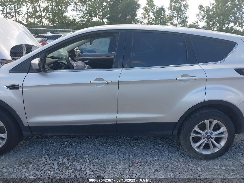 2017 FORD ESCAPE SE - 1FMCU9GDXHUB68226