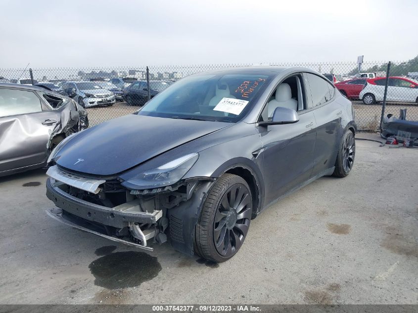 5YJYGDEF1MF269764 Tesla Model Y PERFORMANCE 2