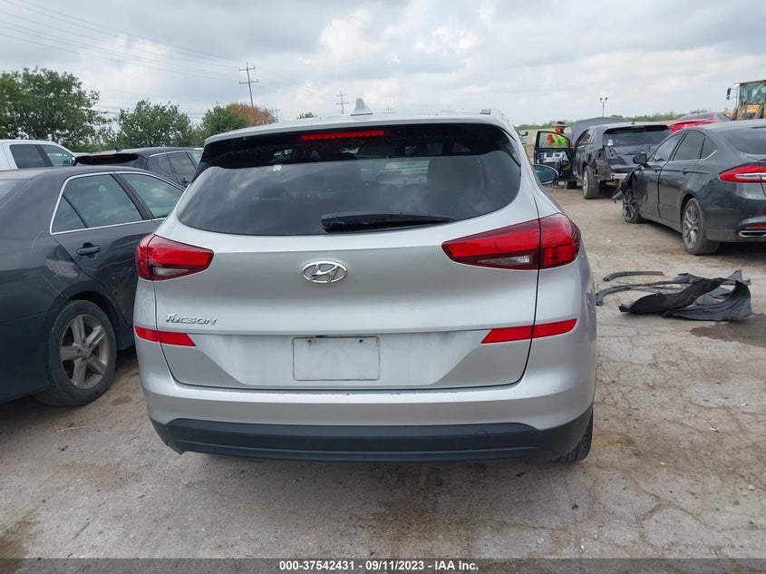 VIN KM8J23A43MU384674 2021 HYUNDAI TUCSON SE