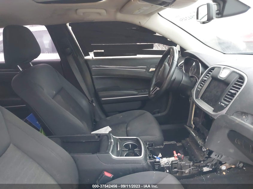 VIN 2C3CCARG7KH691007 2019 CHRYSLER 300 TOURING