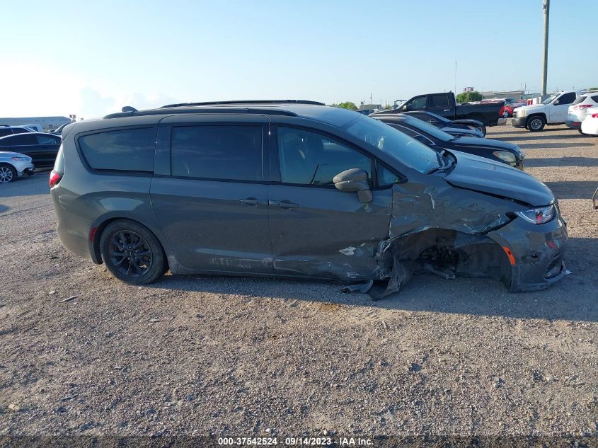 VIN 2C4RC1FG8MR598813 2021 CHRYSLER PACIFICA TOURING