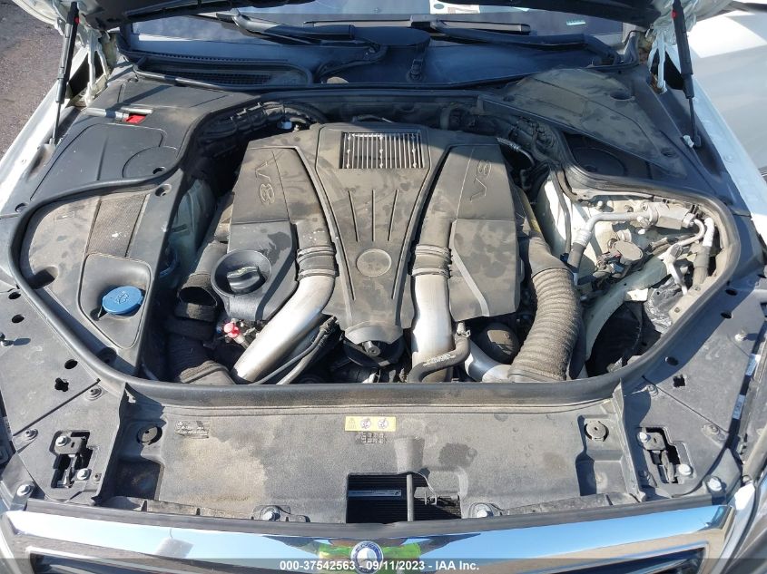 2015 MERCEDES-BENZ S 550 WDDUG8CB4FA136097