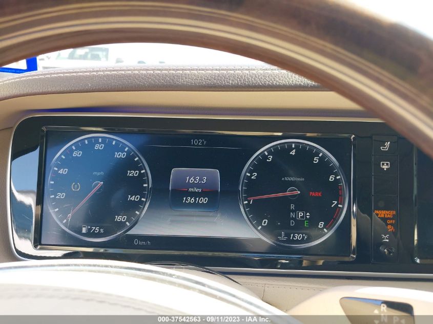 2015 MERCEDES-BENZ S 550 WDDUG8CB4FA136097