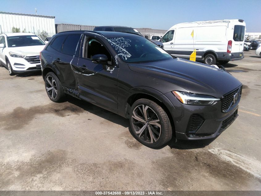 YV4L12RM9P1261379 VOLVO XC60 ULTIMATE DARK THEME 2023