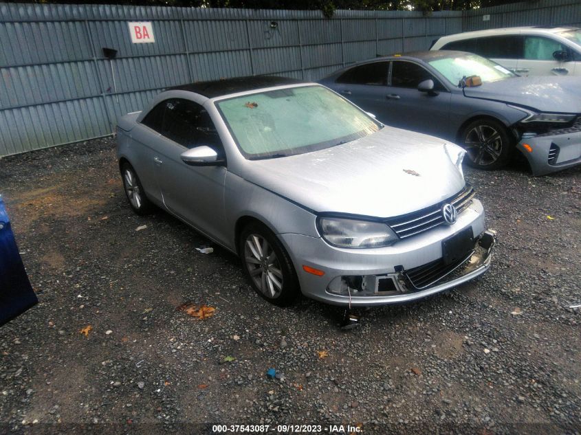 2013 VOLKSWAGEN EOS KOMFORT - WVWBW8AH1DV005713