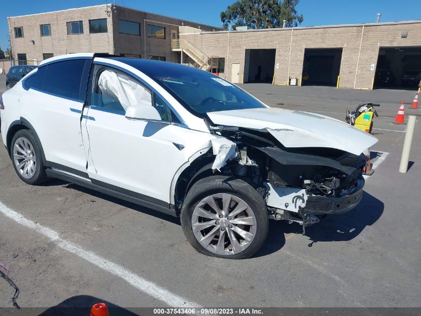 5YJXCAE23LF232667 TESLA MODEL X LONG RANGE 2020