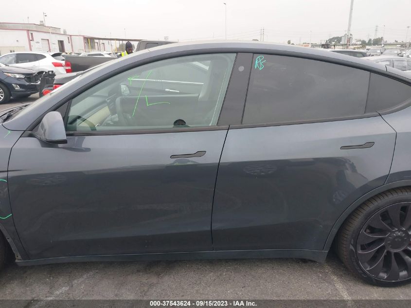 2020 TESLA MODEL Y - 5YJYGDEF4LF000883