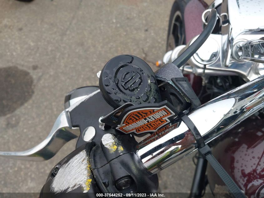 2019 HARLEY-DAVIDSON FXLR 1HD1YNJ21KB064726