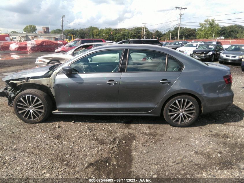 2016 VOLKSWAGEN JETTA SEDAN 1.8T SPORT - 3VWD17AJ1GM418523