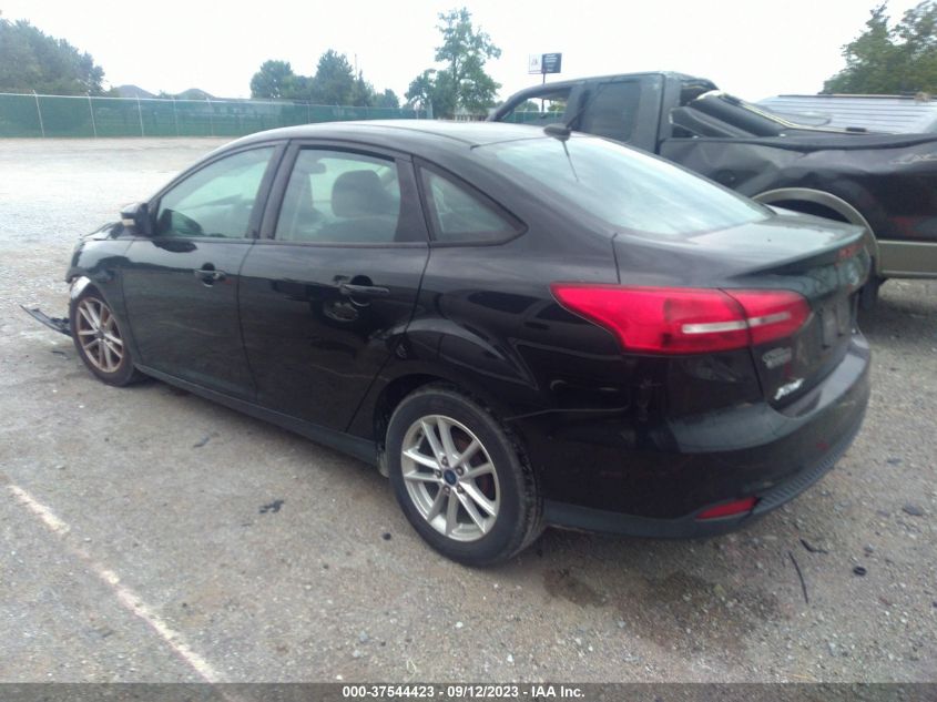 2015 FORD FOCUS SE - 1FADP3F28FL370312