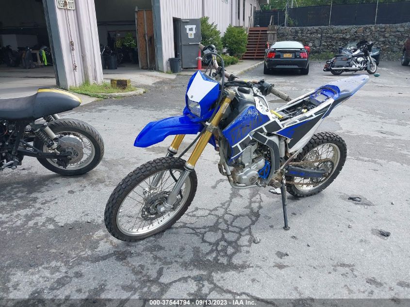 2011 YAMAHA WR250 R JYADG21E0BA004030