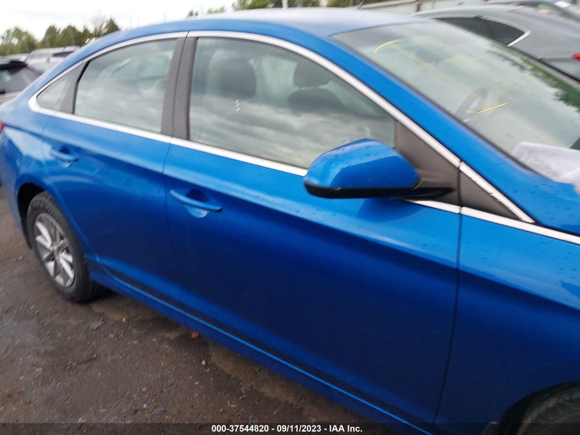 VIN 5NPE24AFXJH674168 2018 HYUNDAI SONATA SE