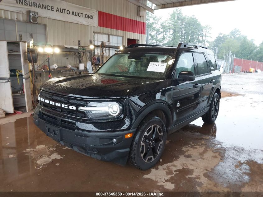 3FMCR9C69NRE26537 Ford Bronco Sport OUTER BANKS 2