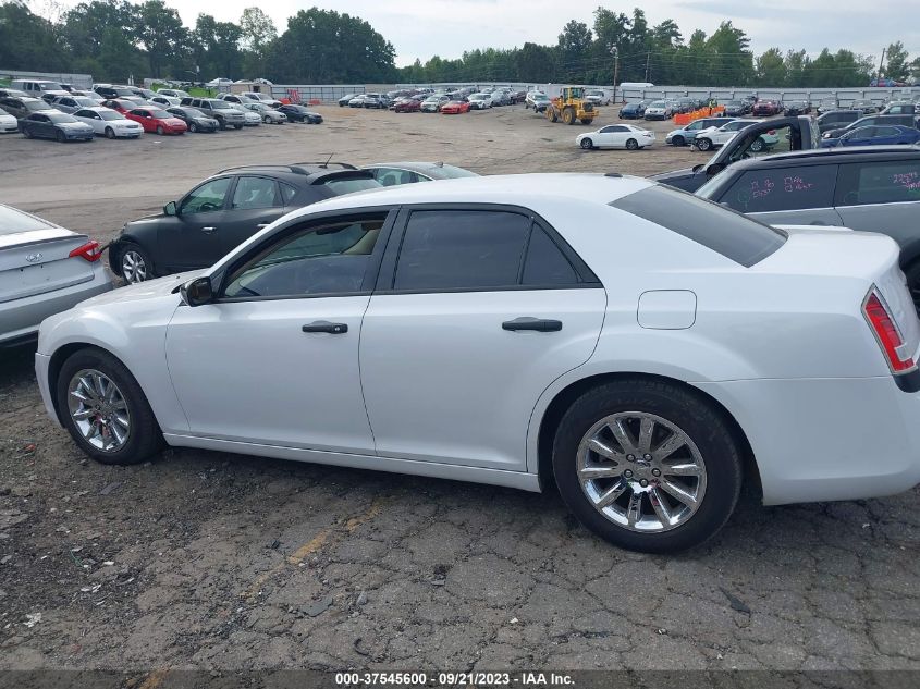 2013 CHRYSLER 300C 2C3CCAET2DH573310