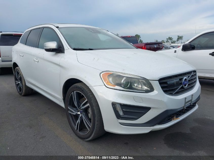 YV449MRSXH2008297 VOLVO XC60 T6/R DESIGN/PLATINUM 2017