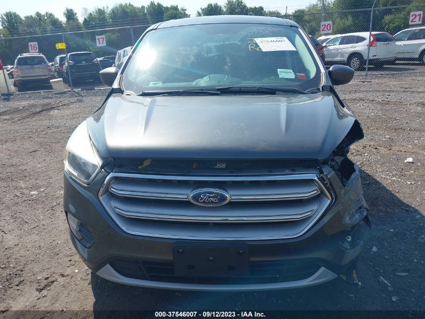 2017 FORD ESCAPE SE - 1FMCU9GD0HUC41829