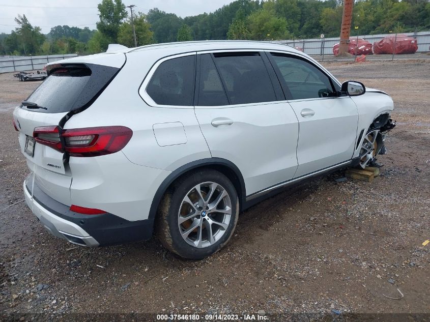 5UXCR6C01M9E80845 BMW X5 XDRIVE40I 4