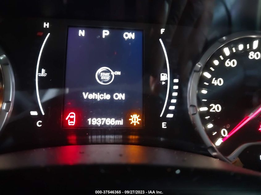 VIN ZACCJABB9JPH77433 2018 JEEP RENEGADE LATITUDE