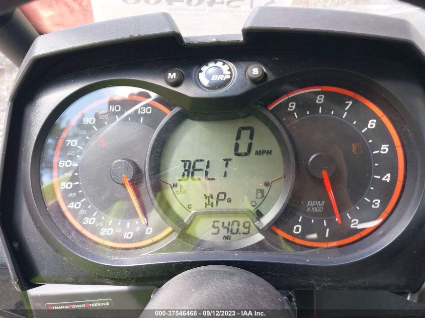 2019 CAN-AM COMMANDER LIMITED 1000R 3JBKVAX26KJ000256