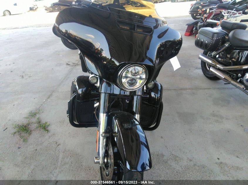 2016 HARLEY-DAVIDSON FLHXSE CVO STREET GLIDE 1HD1PXN16GB958521