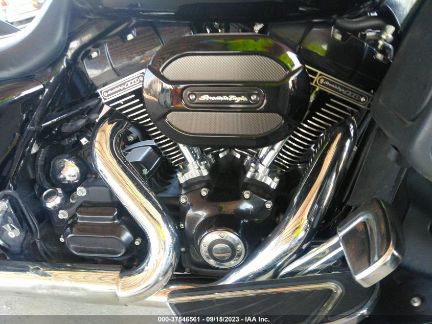 2016 HARLEY-DAVIDSON FLHXSE CVO STREET GLIDE 1HD1PXN16GB958521