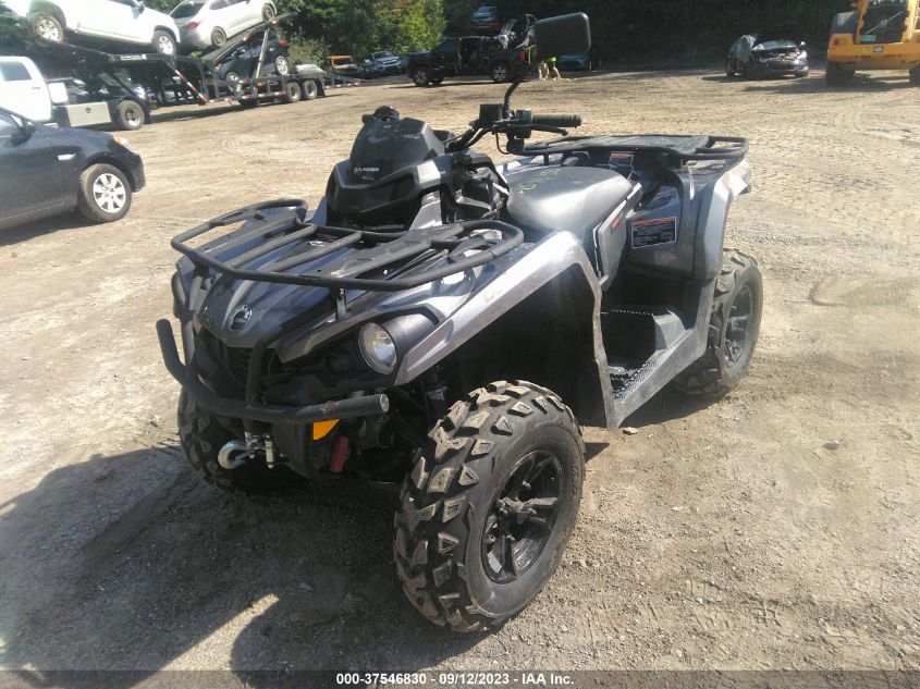 2017 CAN-AM OUTLANDER MAX XT 570 - 3JBLPAT29HJ001673