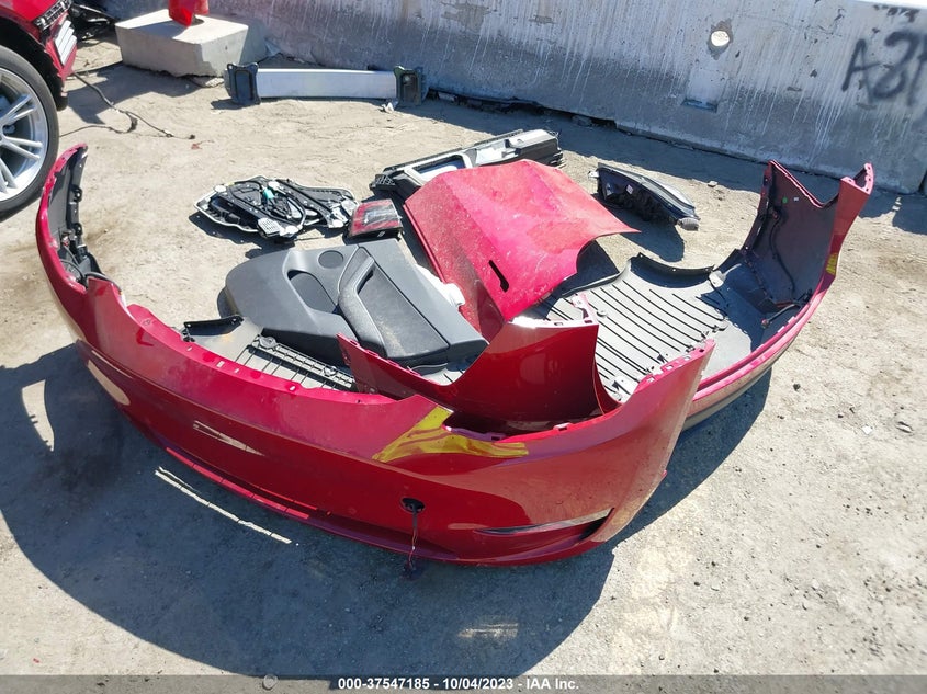 VIN 5YJYGDEE2MF231709 2021 TESLA MODEL Y LONG RANGE