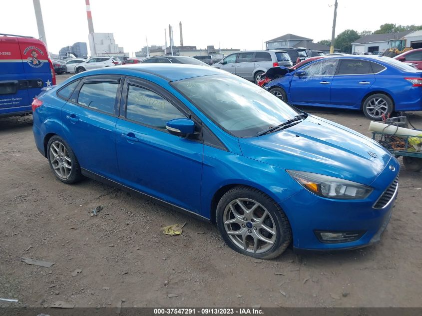 2015 FORD FOCUS SE - 1FADP3F25FL218567