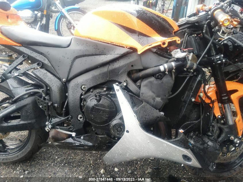 2008 HONDA CBR600 RR - JH2PC40088M106348