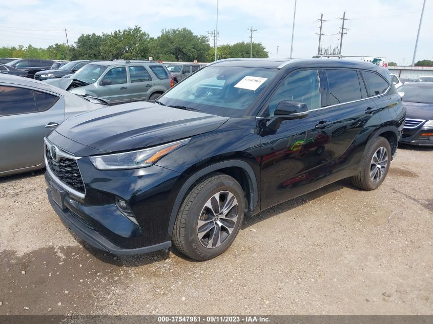 2021 TOYOTA HIGHLANDER XLE - 5TDGZRAH2MS065514