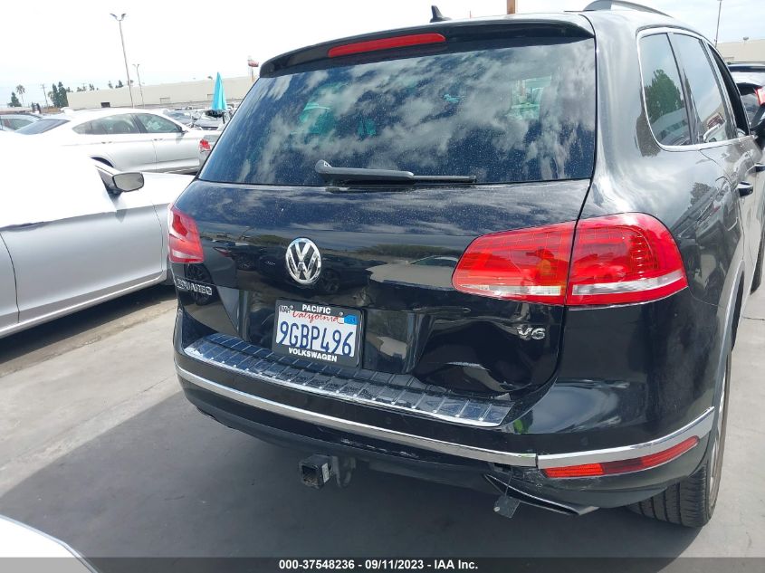 2015 VOLKSWAGEN TOUAREG LUX - WVGEF9BP3FD002955