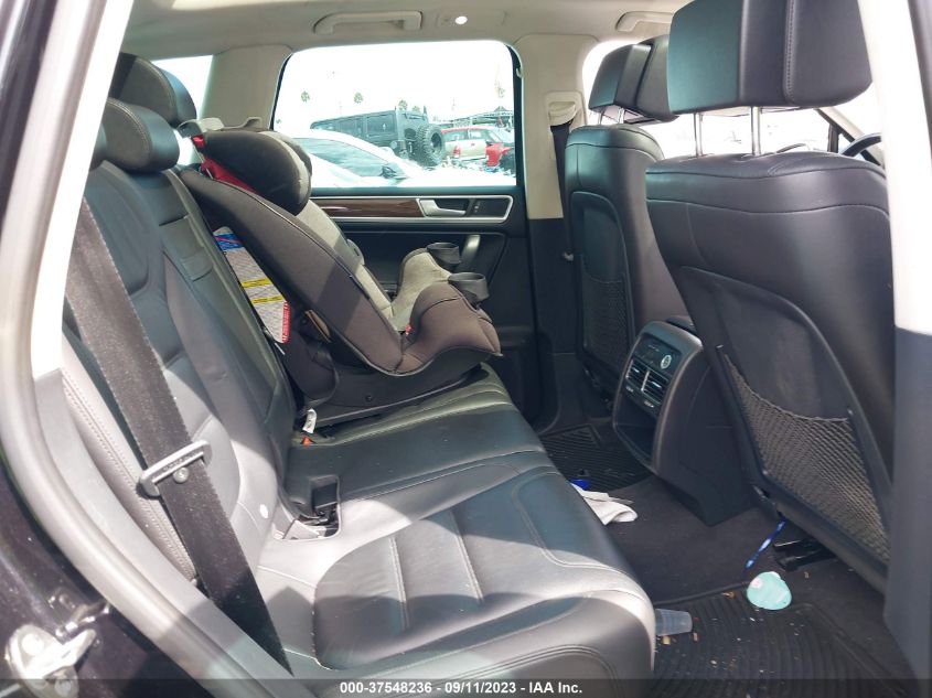 2015 VOLKSWAGEN TOUAREG LUX - WVGEF9BP3FD002955