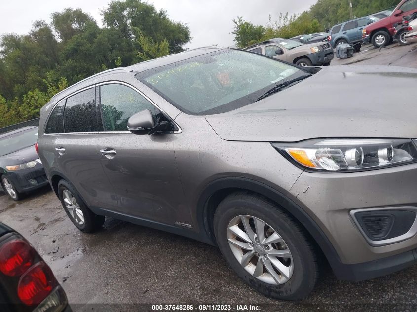 2016 KIA SORENTO LX - 5XYPGDA59GG035782