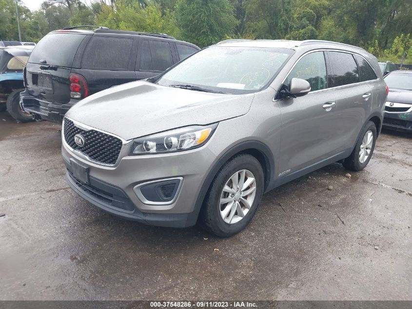 2016 KIA SORENTO LX - 5XYPGDA59GG035782