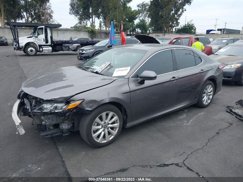 2018 TOYOTA CAMRY LE/SE/XLE/L - 4T1B11HK3JU069191