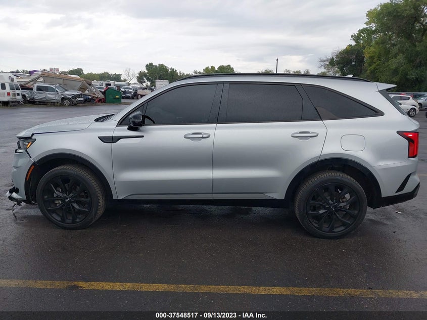 VIN 5XYRKDLF0MG025733 2021 KIA SORENTO SX