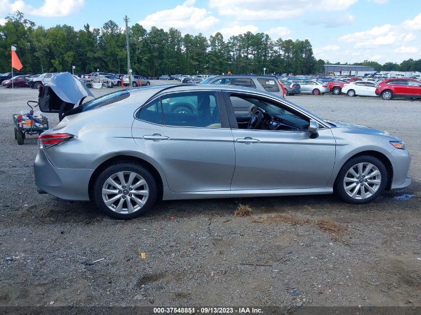 2018 TOYOTA CAMRY LE/SE/XLE/L - 4T1B11HK0JU112353
